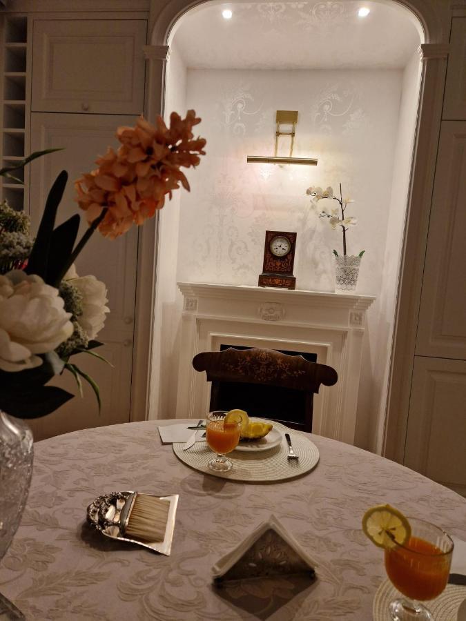 Апартаменты Luxury Living Kopernik Варшава Экстерьер фото